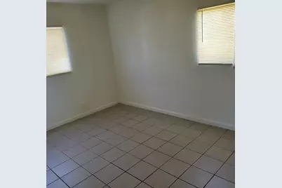 810 Lampasas, Sacramento, CA 95815 - Photo 11