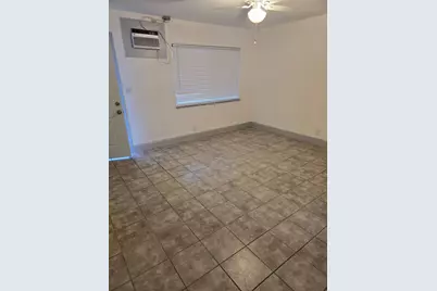 810 Lampasas, Sacramento, CA 95815 - Photo 21