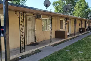 810 Lampasas, Sacramento, CA 95815 - Photo 3