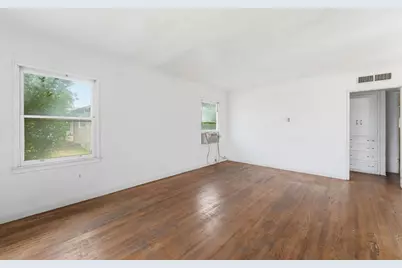 1127 W 19th Street, Merced, CA 95340 - Photo 5