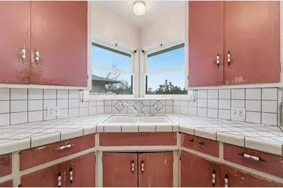 1127 W 19th Street, Merced, CA 95340 - Photo 11