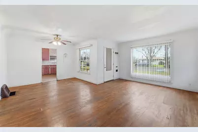 1127 W 19th Street, Merced, CA 95340 - Photo 7