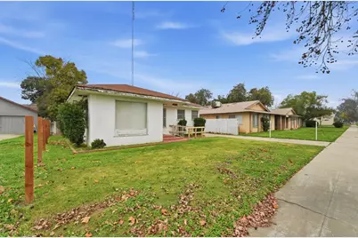 1127 W 19th Street, Merced, CA 95340 - Photo 3