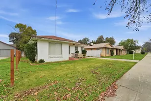 1127 W 19th St, Merced, CA 95340 - Photo 3