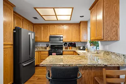 7013 Tiant Way, Elk Grove, CA 95758 - Photo 7