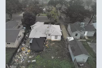 832 W 9th Street, Merced, CA 95341 - Photo 1
