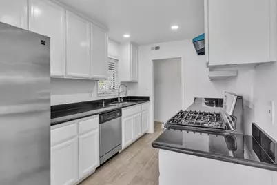 7467 Center Parkway, Sacramento, CA 95823 - Photo 19