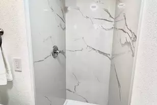 1233 Amy Dr, Newman, CA 95360 - Photo 19