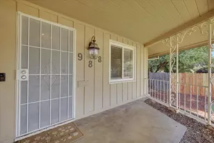 988 Carolina Ave, Yuba City, CA 95991 - Photo 7