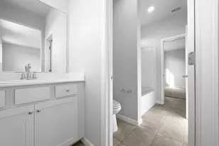 8416 Tapies Way, Elk Grove, CA 95624 - Photo 17