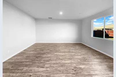 8416 Tapies Way, Elk Grove, CA 95624 - Photo 3