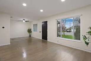 32 S Corinth Ave, Lodi, CA 95242 - Photo 17