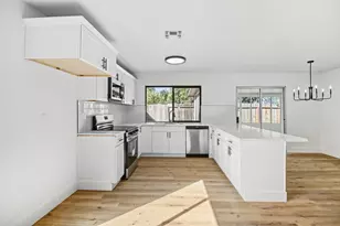 10233 Countryside Way, Sacramento, CA 95827 - Photo 17