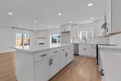 6821 Silverthorne Circle, Sacramento, CA 95842 - Photo 11