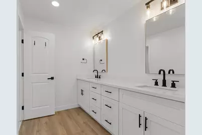 6821 Silverthorne Circle, Sacramento, CA 95842 - Photo 21