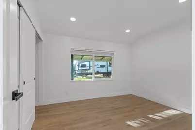 6821 Silverthorne Circle, Sacramento, CA 95842 - Photo 19