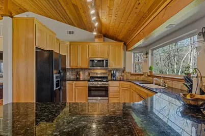 11730 Creek View Drive, Grass Valley, CA 95949 - Photo 15