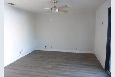 1927 Montauban Court, Stockton, CA 95210 - Photo 9