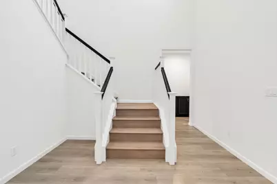 10398 Costa Nova Circle, Elk Grove, CA 95757 - Photo 9