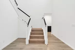 10398 Costa Nova Cir, Elk Grove, CA 95757 - Photo 9