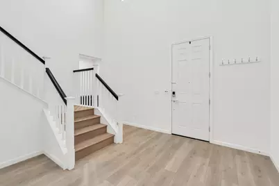 10398 Costa Nova Circle, Elk Grove, CA 95757 - Photo 11