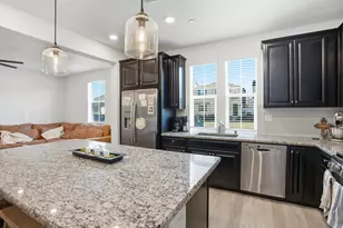 1586 Parkside Way, Roseville, CA 95747 - Photo 7