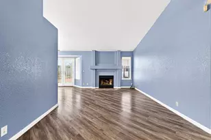 208 Shady Valley Ct, Rio Linda, CA 95673 - Photo 5