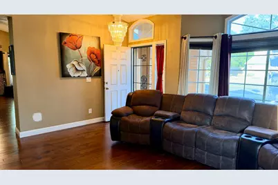 8100 Auberry Drive, Sacramento, CA 95828 - Photo 17