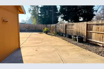 8100 Auberry Drive, Sacramento, CA 95828 - Photo 39