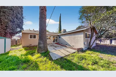 1611 E Olive Avenue, Merced, CA 95340 - Photo 33