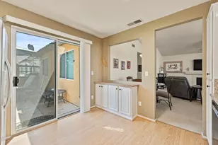 8475 Camino Vista Way, Elk Grove, CA 95624 - Photo 13