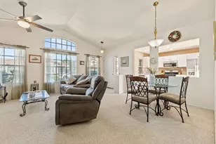 8475 Camino Vista Way, Elk Grove, CA 95624 - Photo 7