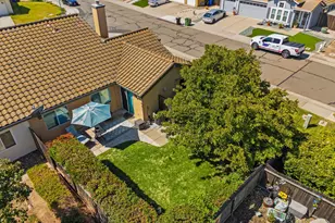 8475 Camino Vista Way, Elk Grove, CA 95624 - Photo 33