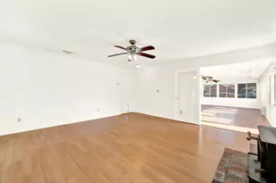 2 Clover Ct, Woodland, CA 95695 - Photo 17