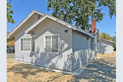 1705 Kenwood Street, Sacramento, CA 95815 - Photo 9