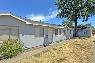 1705 Kenwood St, Sacramento, CA 95815 - Photo 3