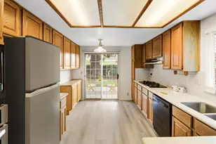 135 River Chase Cir, Sacramento, CA 95864 - Photo 17