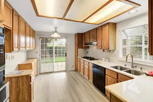 135 River Chase Cir, Sacramento, CA 95864 - Photo 19