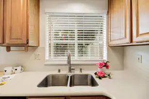 135 River Chase Cir, Sacramento, CA 95864 - Photo 23