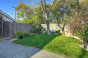 4040 Alex Ln, Carmichael, CA 95608 - Photo 11