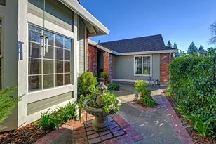 4040 Alex Ln, Carmichael, CA 95608 - Photo 9