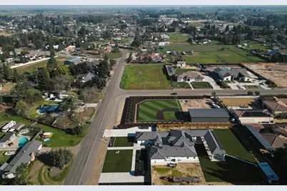 2484 Sierra Springs Court, Atwater, CA 95301 - Photo 23