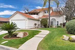 9414 N Rowell Ave, Fresno, CA 93720 - Photo 1