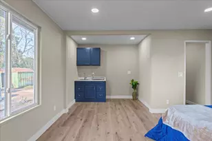 221 W Pearl Ave, Stockton, CA 95207 - Photo 31