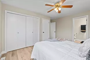 221 W Pearl Ave, Stockton, CA 95207 - Photo 25