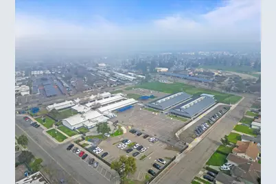 221 W Pearl Avenue, Stockton, CA 95207 - Photo 39