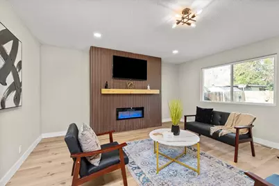 221 W Pearl Avenue, Stockton, CA 95207 - Photo 17