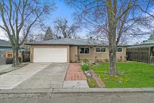 221 W Pearl Ave, Stockton, CA 95207 - Photo 9