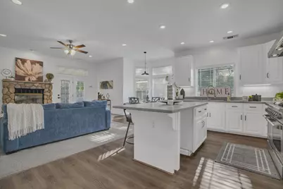 1940 Erin Way, Turlock, CA 95382 - Photo 13