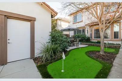 3201 Monument Drive, Roseville, CA 95747 - Photo 9